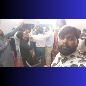 Pastor in White and Green Shirt Capturing Men Praising God with hands, hearts, and eyes to Heaven